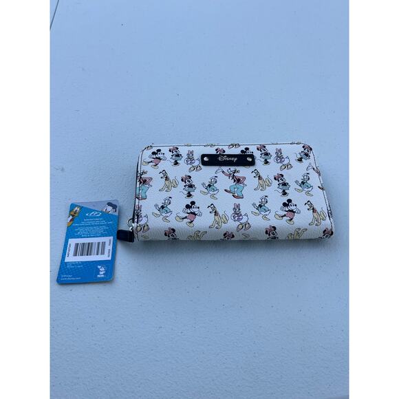 Disney MICKEY MOUSE and Friends Zip Around Wallet With Wristlet New With Tags - Picture 1 of 4